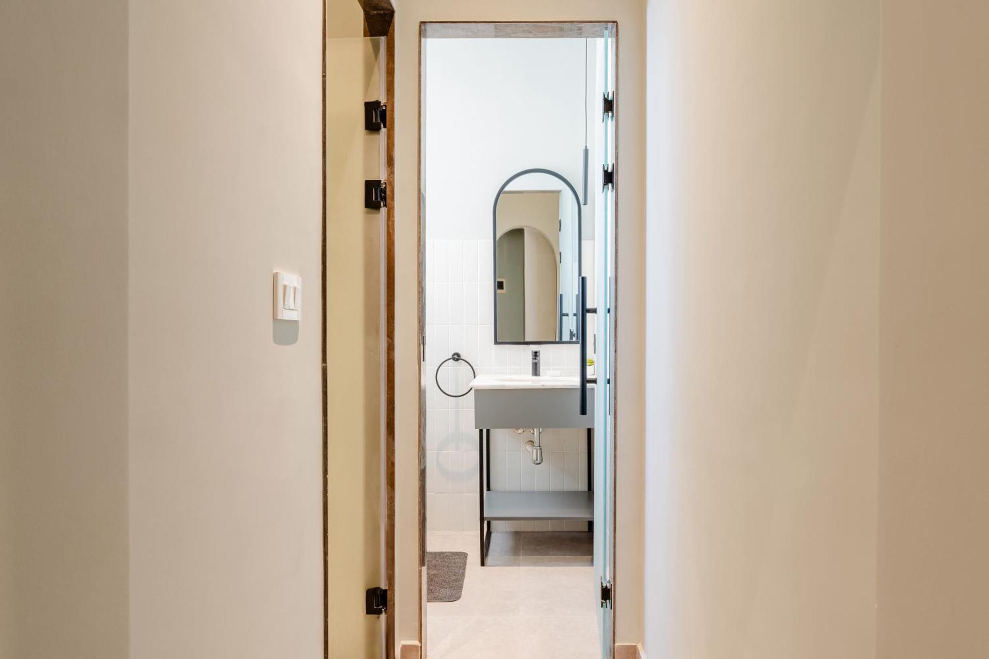 Grey L Studio Apartments Downtown Alexandria Menasce House المظهر الخارجي الصورة