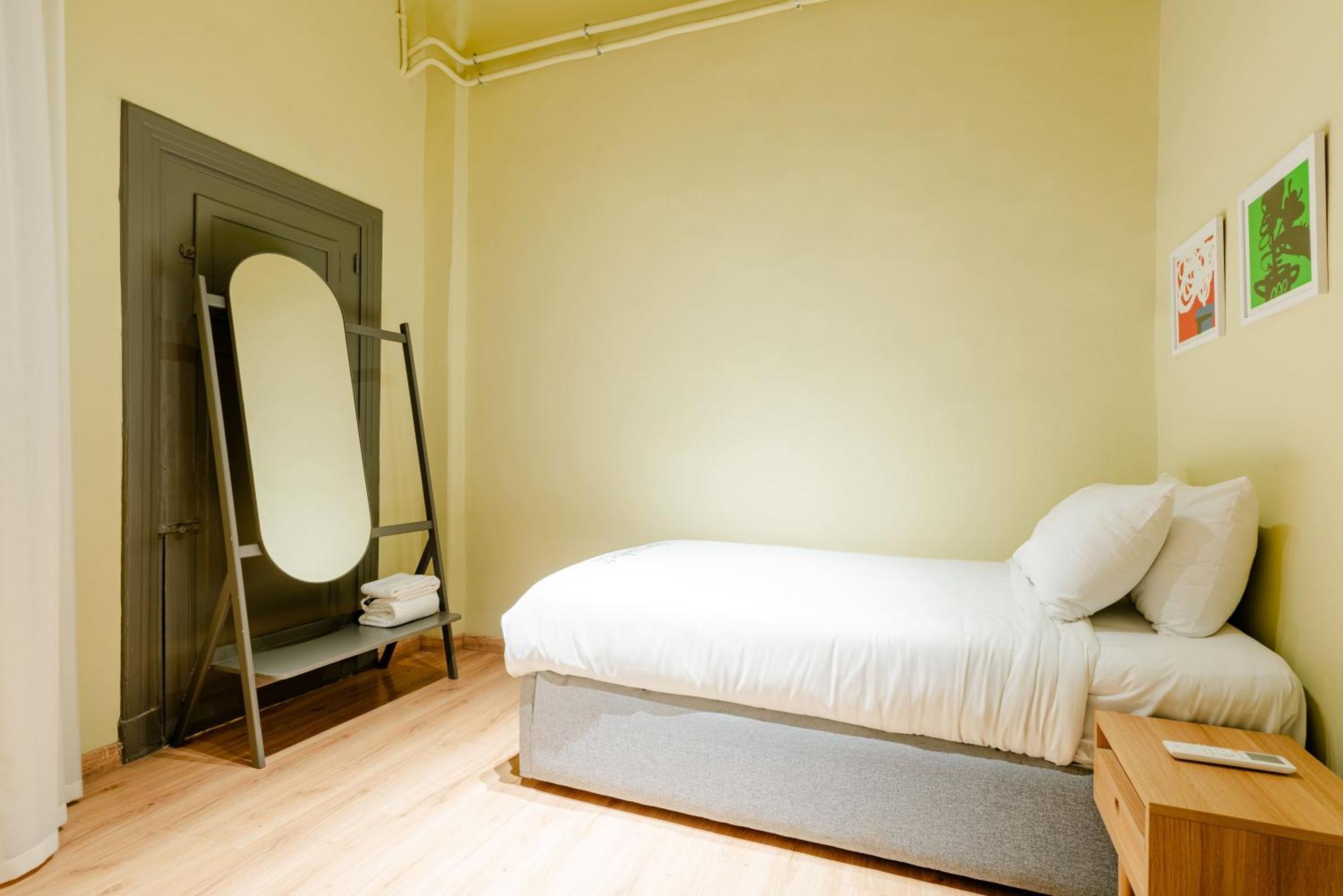 Grey L Studio Apartments Downtown Alexandria Menasce House المظهر الخارجي الصورة